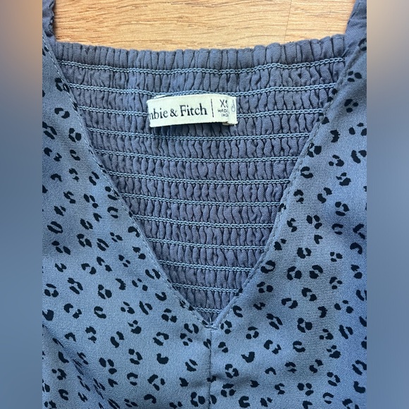 Abercrombie & Fitch blue leopard print tie-sleeve flowy mini dress XS V-neck - Picture 9 of 12